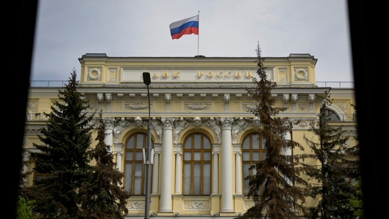 Banka Qendrore e Rusisë rrit sërish normën e interesit