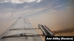 Біріккен Араб Әмірліктері Ұлттық метеорология орталығының "жаңбыр шақырушы" ұшақтары. БАӘ, 24 тамыз, 2022 жыл. REUTERS/Amr Alfiky