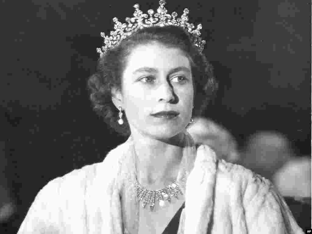 Prințesa Elisabeta a Marii Britanii,16 octombrie 1951.