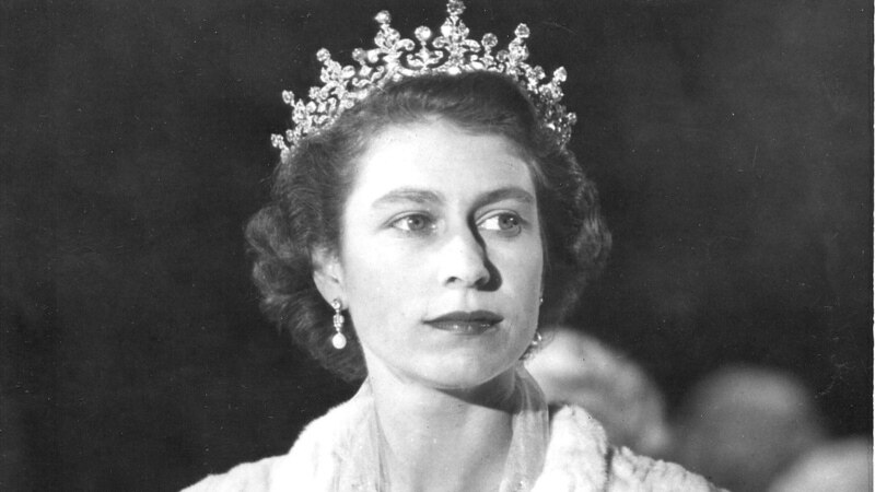 Elizabeth II 1926-2022: Fundi i një epoke