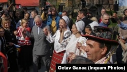 Prințul Charles, la muzeul Satului din București, în 2017.