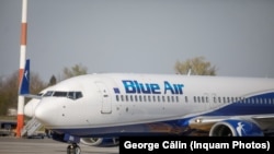 Potrivit Blue Air, compania a înregistrat pierderi de peste 5 milioane de euro după ce directorul Agenției Naționale pentru Protecția Consumatorilor i-a sfătuit pe pasageri să nu mai cumpere bilete de la companiile de zbor cu un istoric al suspendării zborurilor.