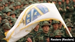 Zastava Armije Republike BiH, arhivska fotografija, 1997. 