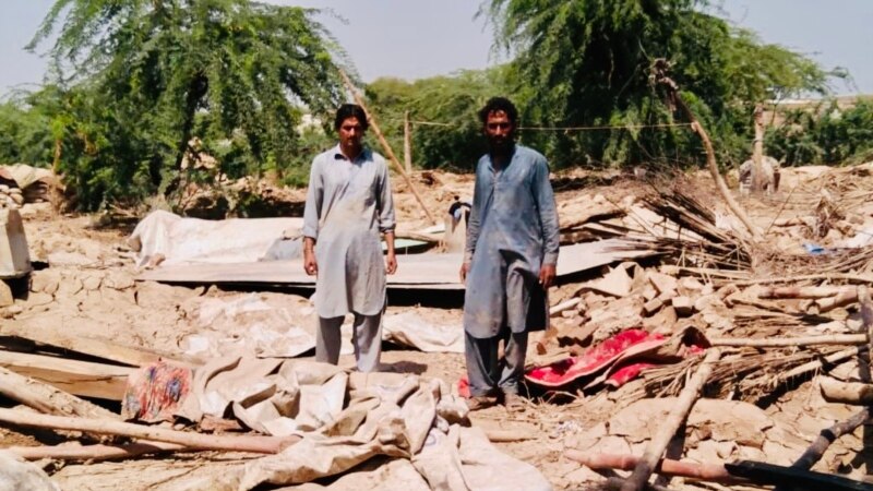 Пристигна помош за жртвите од поплавите во Пакистан
