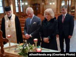 Принц Чарльз і герцогиня Камілла у Всесвітній день молитви за мир в Україні в українському соборі в Лондоні