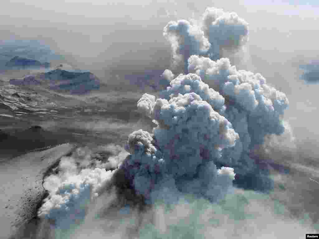 Vulkan snimljen 20.04.2010. 