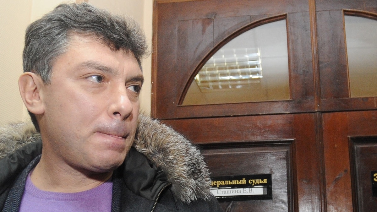 Борис Немцов не освобождён, он находится в Тверском ОВД