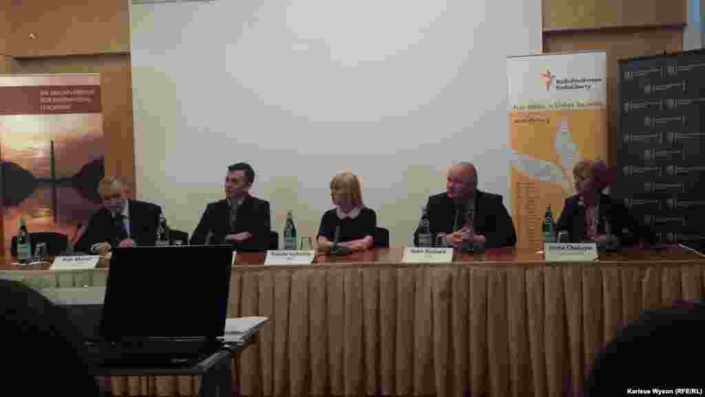 During a panel discussion at the Czech Embassy. (l-r) Czech Special Envoy for the Eastern Partnership, Ambassador Petr Mares; Ildar Gabidullin; Natalie Sedletska; Ivan Beliaev; Atlantic Council editor Irena Chalupa.