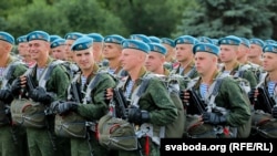 Беларускія дэсантнікі на рэпэтыцыі параду да Дня Рэспублікі, 1 ліпеня 2019 