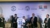 Дыега Марадона атрымаў цішотку падчас прэс-канфэрэнцыі ў Абу-Дабі
