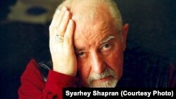 Рыгор Барадулін. Фота Сяргея Шапрана