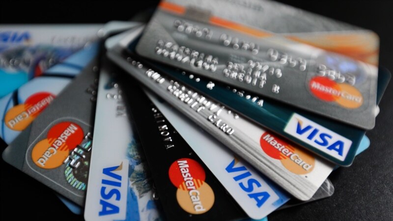 Visa i Mastercard obustavljaju poslovanje u Rusiji