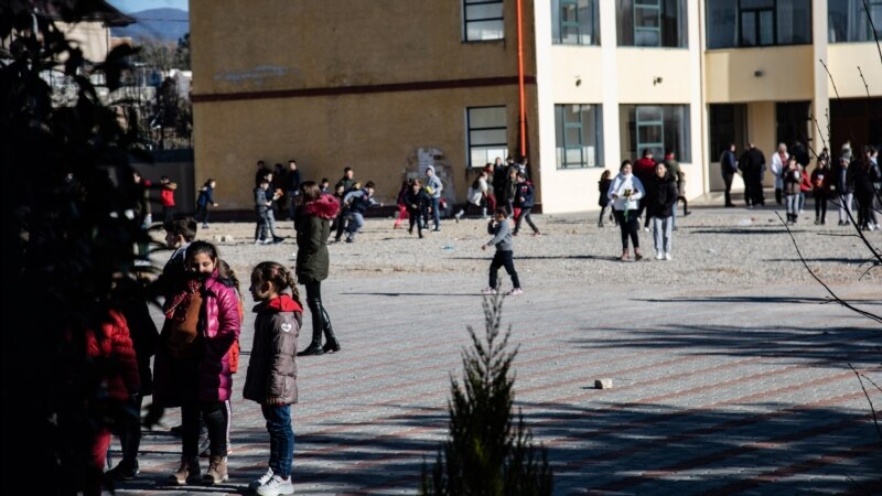 Со пари од ЕУ ќе се градат и реконструираат 22 училишта во Албанија 