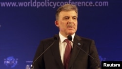 Austria -- Turkish President Abdullah Gul makes a speech at the opening of the World Policy Conference at the historic Hofburg palace in Vienna, 09Dec2011