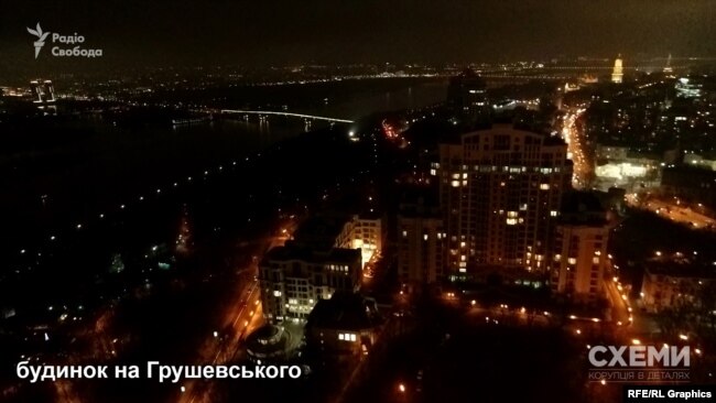 У будинку, де мешкає президент Зеленський, також живуть і найближчі соратники олігарха