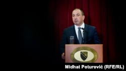 Ministar Crnadak odbio izdavanje viza selekciji Kosova