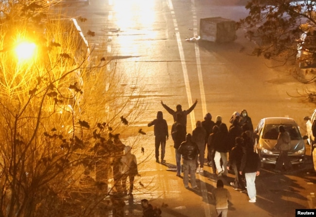 Иранские демонстранты на улице во время протестов в Тегеране, Иран, 8 января 2026 года. Фото West Asia News Agency