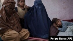 یک خانواده نیازمند در کابل