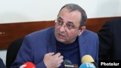 Armenia - Artsvik Minasian, a senior lawmaker from the opposition Hayastan bloc, at a news conference in Yerevan, October 25, 2021.