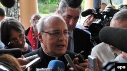 Кубадағы католик шіркеуінің басшысы, архиепископ Хайме Ортега, Гавана, 8 шілде 2010 ж.