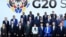Учасники саміту G20 (Урсула фон дер Ляєн третя праворуч на передньому плані) в Йоганнесбурзі, Південно-Африканська республіка, листопад 2025 року