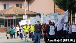 Protest provjetnih radnika u Bihaću, na sjeverozapadu BiH, 5. oktobar 2021.