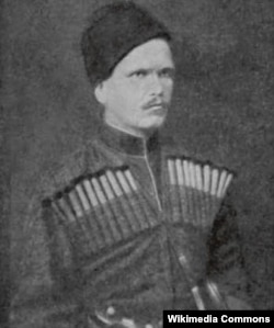 Володимир Гіляровський в кубанському вбранні. У 1878 році він ще не мав статури Тараса Бульби