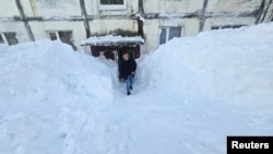 Rekordan sneg paralizovao Kamčatku dok se na mrežama šire AI snimci