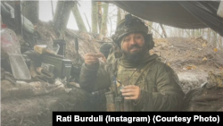 რატი ბურდული მესამე წელია, რუსეთის წინააღმდეგ უკრაინის მცველების რიგებში იბრძვის