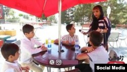 تصویری از برنامه اینترنتی «ژلوفن»
