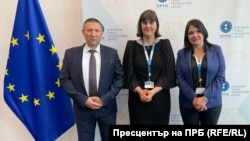 Временният главен прокурор на България Борислав Сарафов, европейската главна прокурорка Лаура Кьовеши и българската европрокурорка Теодора Георгиева позират по време на конференция в Люксембург, 29 май 2024 г.