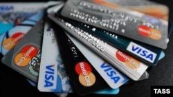 Banks in Kazakhstan have been inundated by requests from Russian citizens seeking to open bank accounts and obtain Mastercard and VISA credit cards after the global payment giants suspended operations in Russia. (file photo)