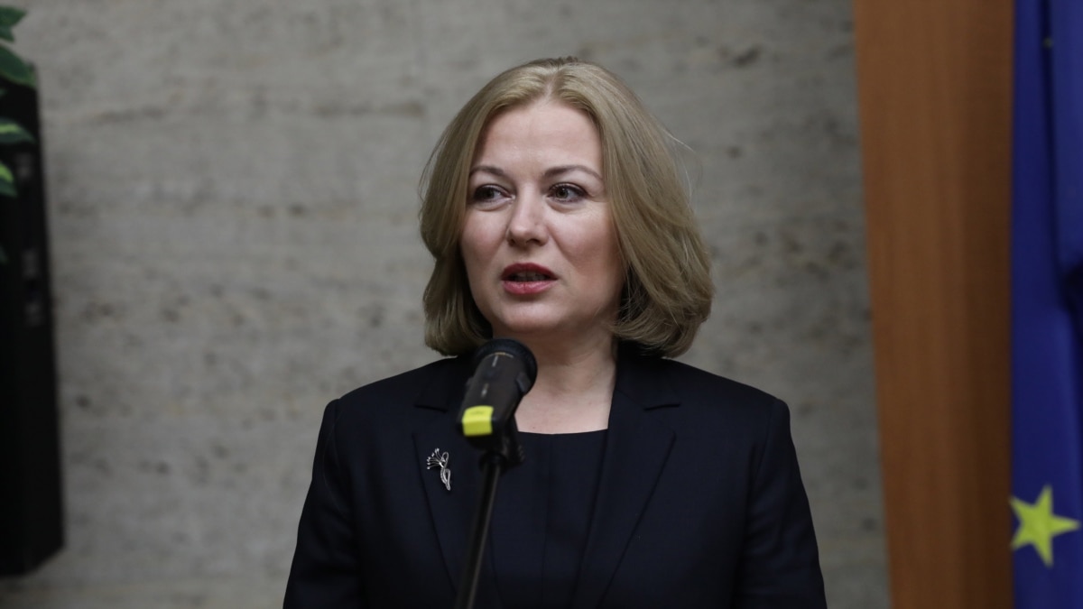 Министърът на правосъдието Надежда Йорданова (ДБ) внесе в сряда искането