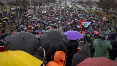 Природозащитници протестираха за трета поредна седмица в Сърбия срещу плановете