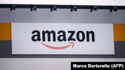 Amazon намагається «змусити» інших продавців користуватися його складами та службами доставки, відтак впливає на зростання цін, вважає FTC