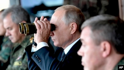 Vladimir Putin Şərqi Sibirdə "Vostok 2018" hərbi təlimlərində