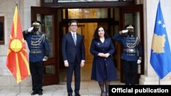 Претседателот на Република Северна Македонија, Стево Пендаровски во официјална посета на Косово