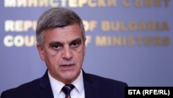 Стефан Янев написав у фейсбуці, що «таке рішення не відповідатиме інтересам [союзників по НАТО] і національним інтересам Болгарії»