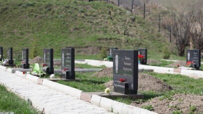 Ер адамдар тобыр аруды жопта сигип жатыр