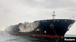 Нафтовий танкер Al-Salmi під прапором Кувейту (на фото) був пошкоджений іранським ударом у порту Дубая, ОАЕ