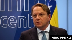 Комиссар ЕС по вопросам соседства и расширения Оливер Вархели.