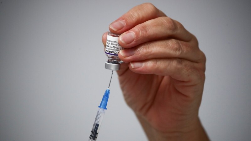 Почти 206 тысяч казахстанцев получили первый компонент вакцины Pfizer