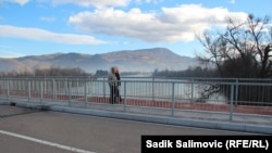 Most koji spaja Bratunac (BiH) i Ljuboviju (Srbija)