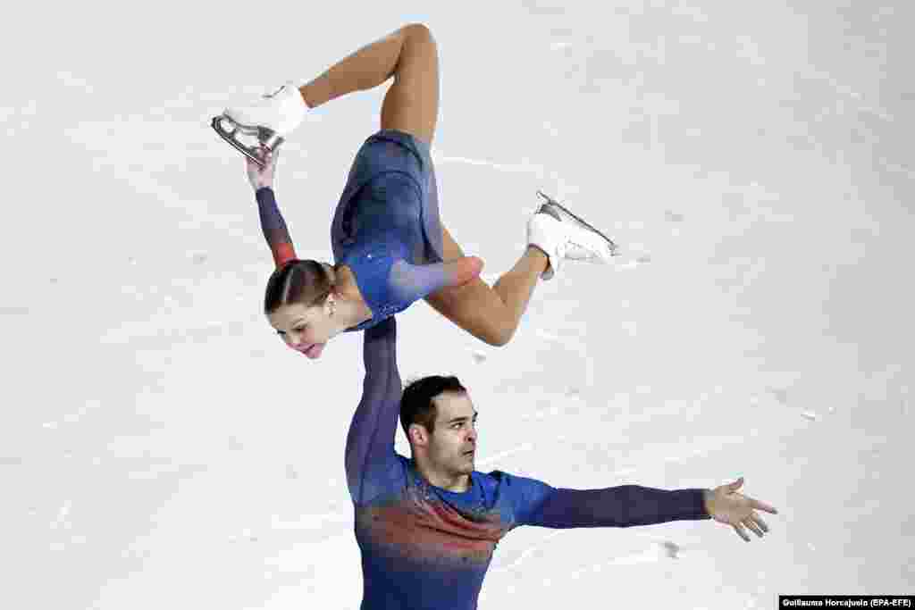 Loulia Chtchetinina and Mark Magyar of Hungary compete at a Figure Skating Grand Prix in Grenoble, France.&nbsp;