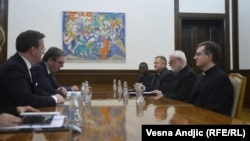 Delegacija Svete Stolice na sastanku sa predsednikom Srbije (22. novembar 2021)
