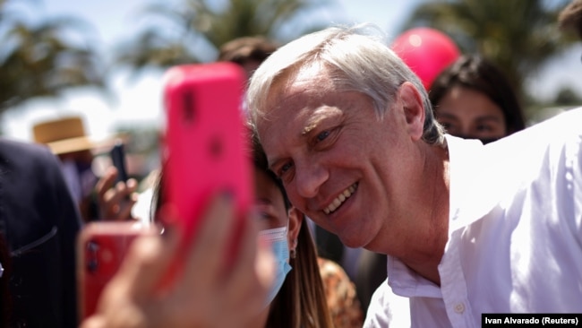 Хосе Антонио Каст со своими сторонниками. Весна 2025 года