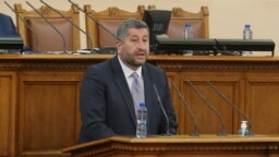 Съпредседателят на "Демократична България Христо Иванов оглави комисията за конституционни промени в парламента