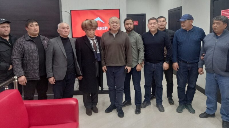 Участники нападения на Омурбека Текебаева попросили у политика прощения