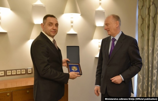 Sekretari i Këshillit rus të Sigurisë, Nikolai Patrushev gjatë një takimi me ministrin e Brendshëm rus, Aleksandar Vulin në Moskë më 3 dhjetor, 2021.