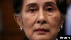 Рішення від 6 грудня вважається першим із низки вироків, за якими 76-річна Аун Сан Су Чжі може опинитися за ґратами на десятиліття